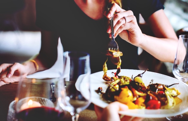 Manage Your Diabetes | Avoid the Cataracts Surgery Cost by Preventing Cataracts