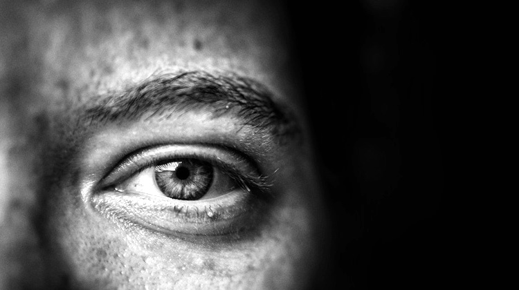 Common Eye Allergy Symptoms | Healing The Eye