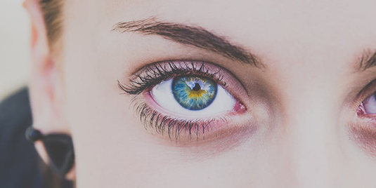 4 Signs to Recognize Bipolar Disorder Mania in the Eyes